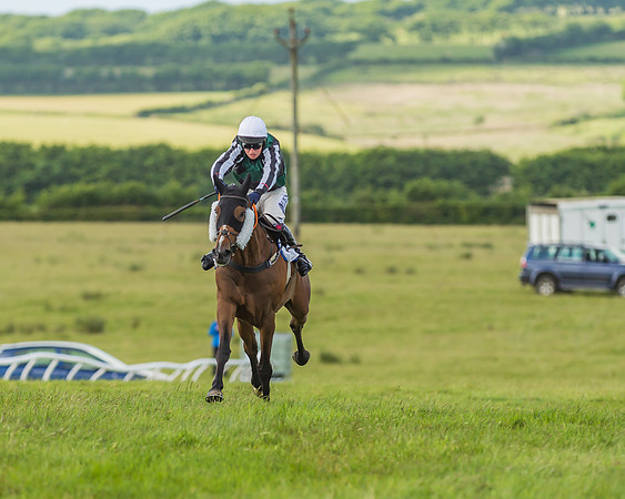 Open Maiden Race