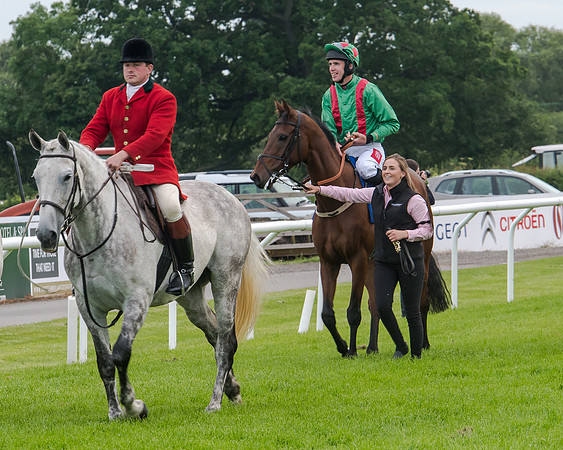 Race 5 - Pretemps Stratford Foxhunters (42 of 220)