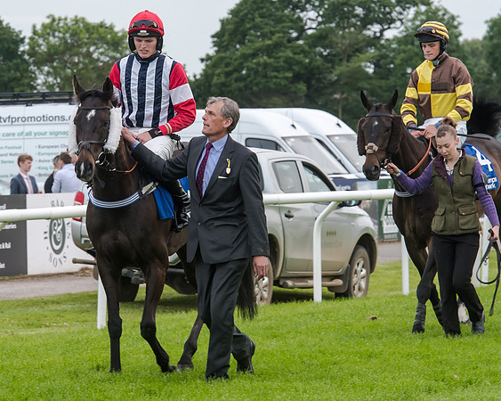 Race 5 - Pretemps Stratford Foxhunters (46 of 220)