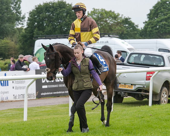 Race 5 - Pretemps Stratford Foxhunters (47 of 220)
