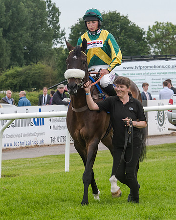 Race 5 - Pretemps Stratford Foxhunters (52 of 220)