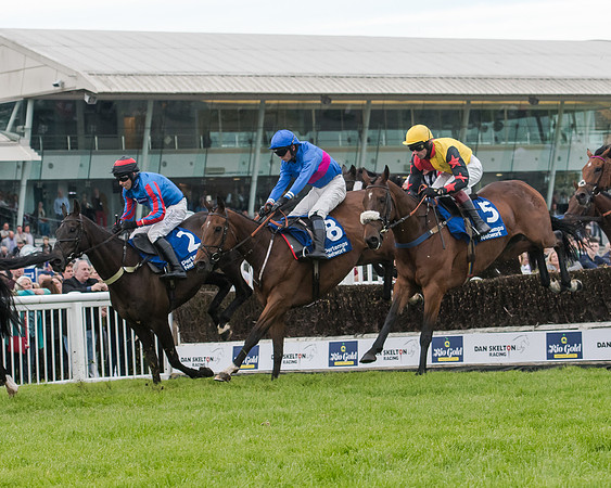 Race 5 - Pretemps Stratford Foxhunters (101 of 220)
