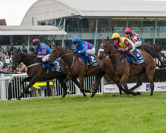 Race 5 - Pretemps Stratford Foxhunters (103 of 220)