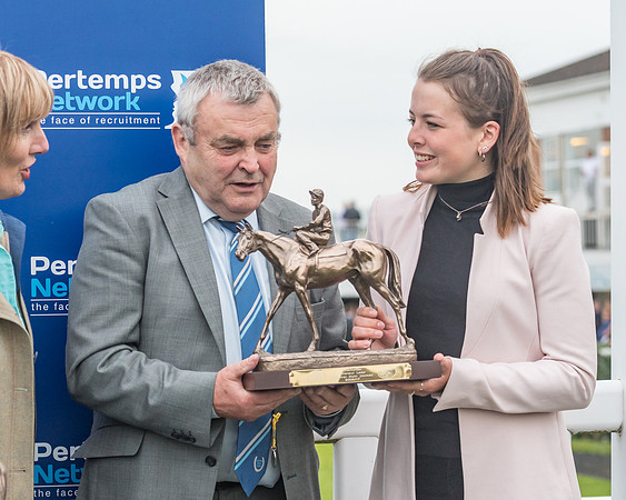 Stratford Amateur Jockey awards (22 of 25)