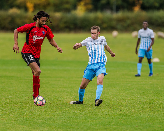 AFC Oaklands 2 v 1 Bengeo Trinity - Warm Up (214 of 297)