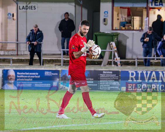 Chesham Utd 3 v 1 Chippenham Town (83 of 416)