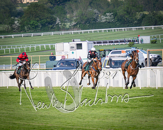 Race 4 - The Jonathan Neesom memorial open Hunter’s steeplechase 3m2f 70y (89 of 167)