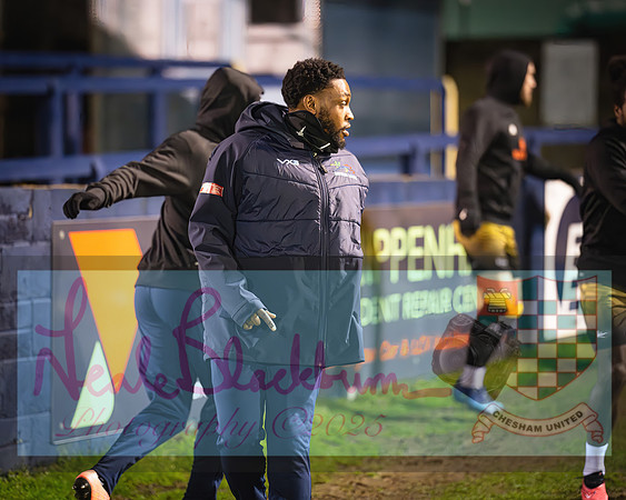 Chippenham Town 2 v Chesham Utd 0 (29 of 320)
