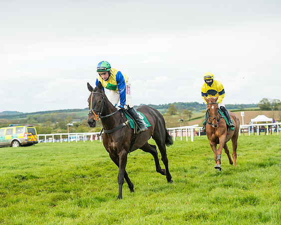 Race 6  - Maiden Div 1  (9 of 126)