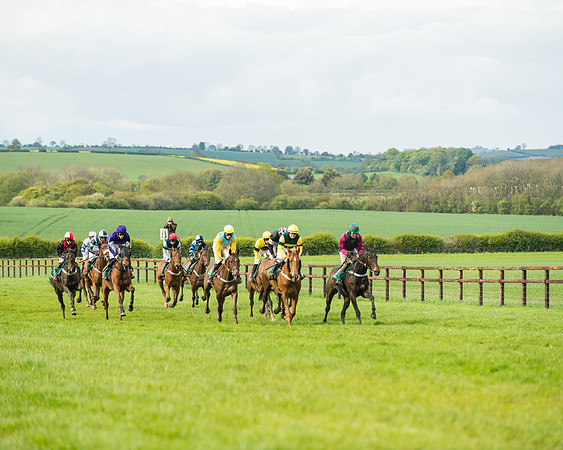 Race 6  - Maiden Div 1  (41 of 126)