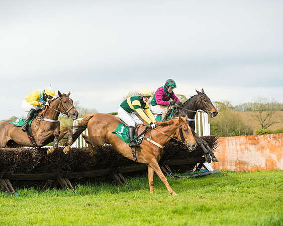 Race 6  - Maiden Div 1  (46 of 126)