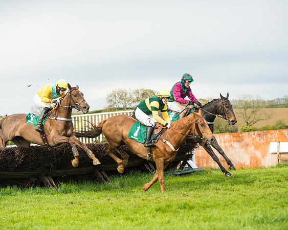 Race 6  - Maiden Div 1  (47 of 126)