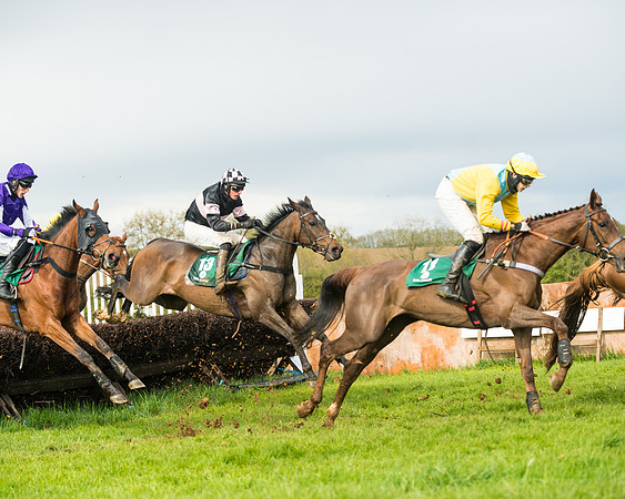 Race 6  - Maiden Div 1  (52 of 126)