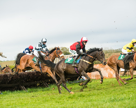 Race 6  - Maiden Div 1  (55 of 126)
