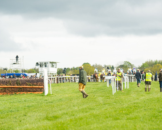 Race 6  - Maiden Div 1  (61 of 126)