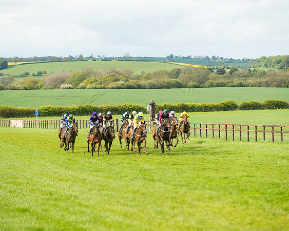 Race 6  - Maiden Div 1  (67 of 126)