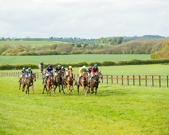 Race 6  - Maiden Div 1  (69 of 126)