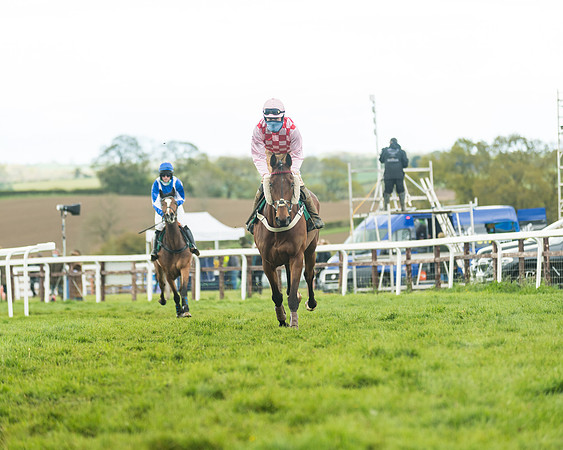 Race 6  - Maiden Div 2 (68 of 207)