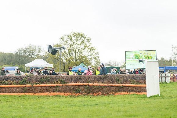 Race 6  - Maiden Div 2 (114 of 207)