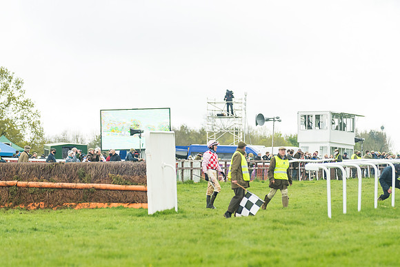 Race 6  - Maiden Div 2 (115 of 207)