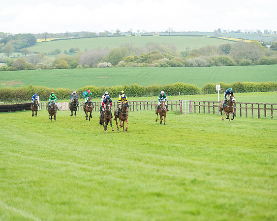 Race 7  - Veterans [0ver 10] conditions (104 of 219)