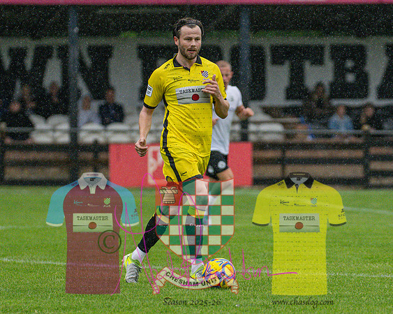 Royston Town 2 v 2 Chesham United (81 of 341)