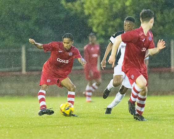Rams 4 v Harefield United 2  (145 of 320)