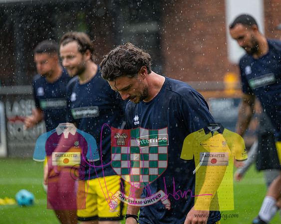 Royston Town 2 v 2 Chesham United (31 of 341)