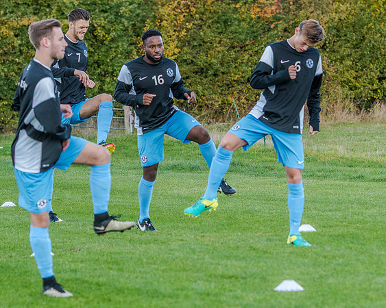 AFC Oaklands v Bengeo Trinity - Warm Up (41 of 109)