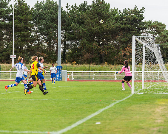 Enfield Town 1 Watford 4  (84 of 223)
