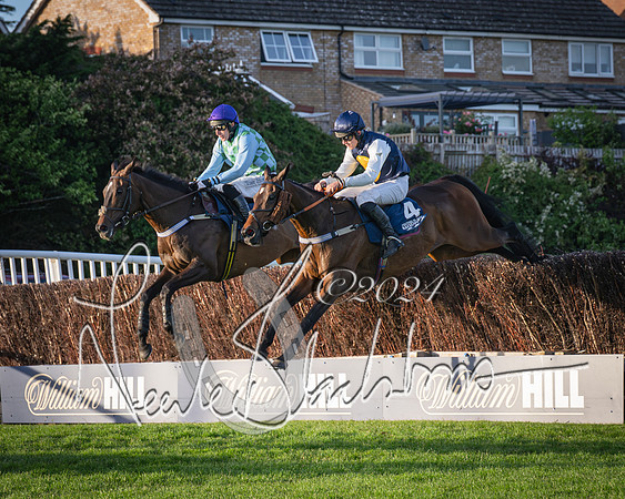 Race 5 - tipsterreviews.co.uk handicap (37 of 107)