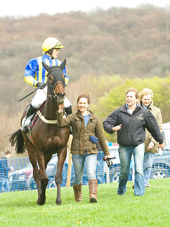 Kimblewick Point to Point at Kingston Blount Racecourse on Saturday 12th April 2014