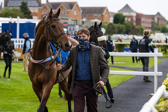 Race 4 - Pretemps Stratford Foxhunters (12 of 106)