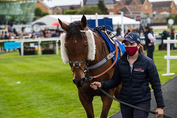 Race 4 - Pretemps Stratford Foxhunters (18 of 106)