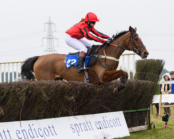Race 3 - Novice Riders Race (115 of 180)