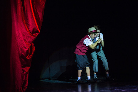 Singing in th Rain -  Thursday - Act 1  (24 of 360)