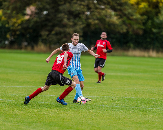 AFC Oaklands 2 v 1 Bengeo Trinity - Warm Up (292 of 297)