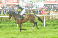 Old Berks at Lockinge PPORA novice and veteran riders race