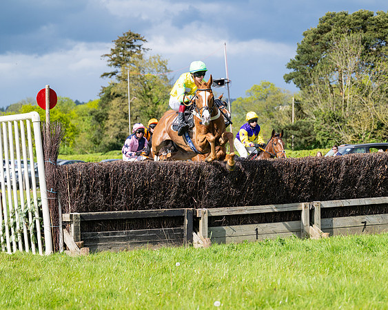 Race 4 -  2M4F Conditions  (39 of 102)