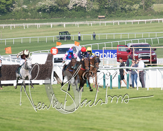 Race 1 - The Bottle Green Open Hunters steeplechase 2m62y (49 of 93)