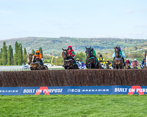 Race 2  -  Intermediate Point to Point Hunters' Steeple Chase (83 of 277)