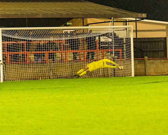 Rams 2[3] Woodley Utd 2[4]