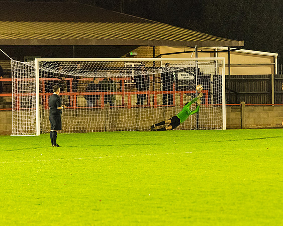 Rams 2[3] Woodley Utd 2[4]