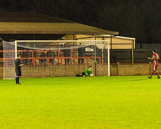 Rams 2[3] Woodley Utd 2[4]