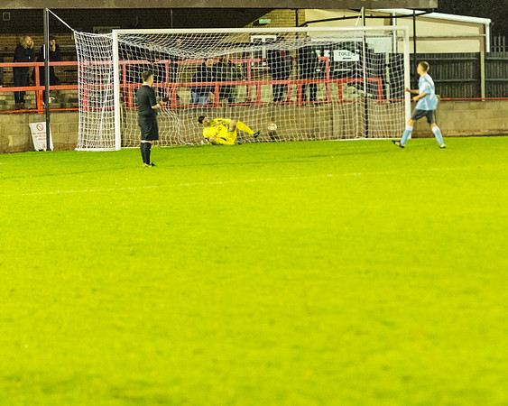 Rams 2[3] Woodley Utd 2[4]