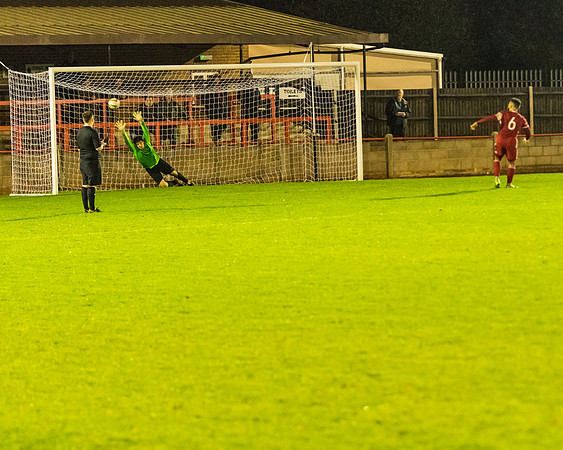 Rams 2[3] Woodley Utd 2[4]