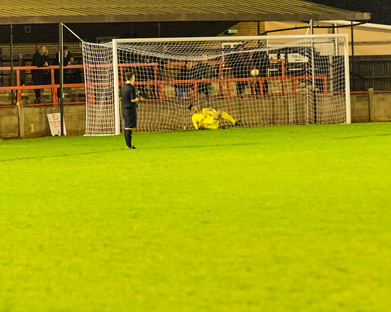 Rams 2[3] Woodley Utd 2[4]