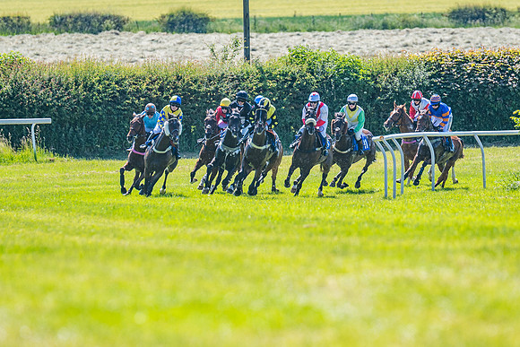 Race 4 -  Ladies Open Race (110 of 410)