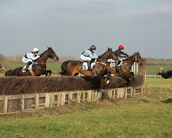 Race 5 - Pegasus Club Members Race (27 of 101).jpg