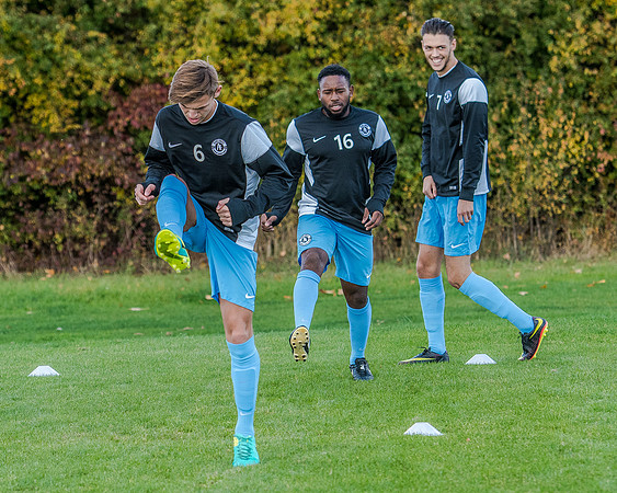 AFC Oaklands v Bengeo Trinity - Warm Up (48 of 109)
